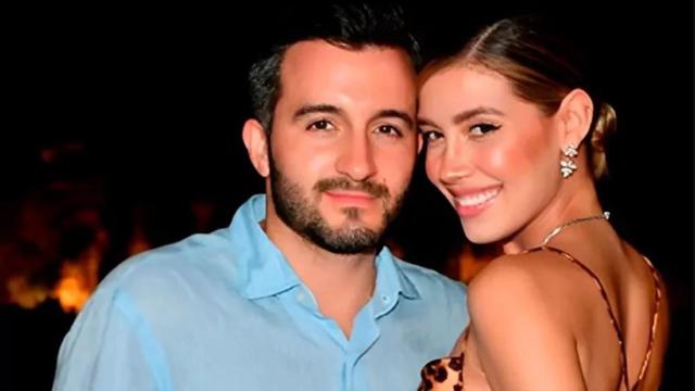 La 'influencer' Michelle Salas junto a su prometido, Danilo Diazgranados, en una imagen perteneciente a su Twitter.