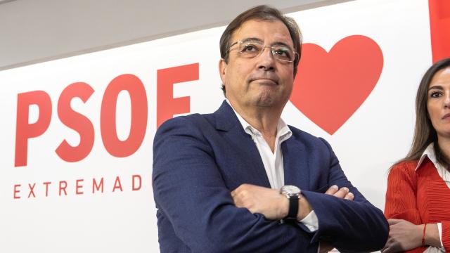 El presidente de Extremadura, Guillermo Fernández Vara, este martes en una reunión de partido.