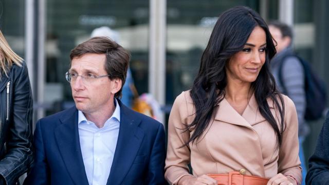 José Luis Martínez-Almeida y Begoña Villacís.