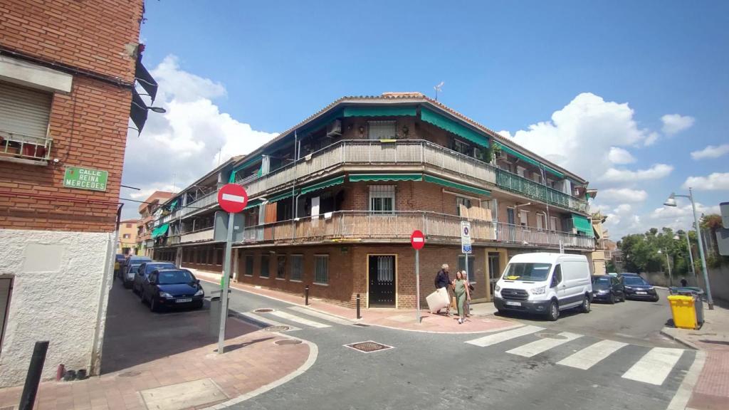 La esquina de Reina Mercedes con Calvario.