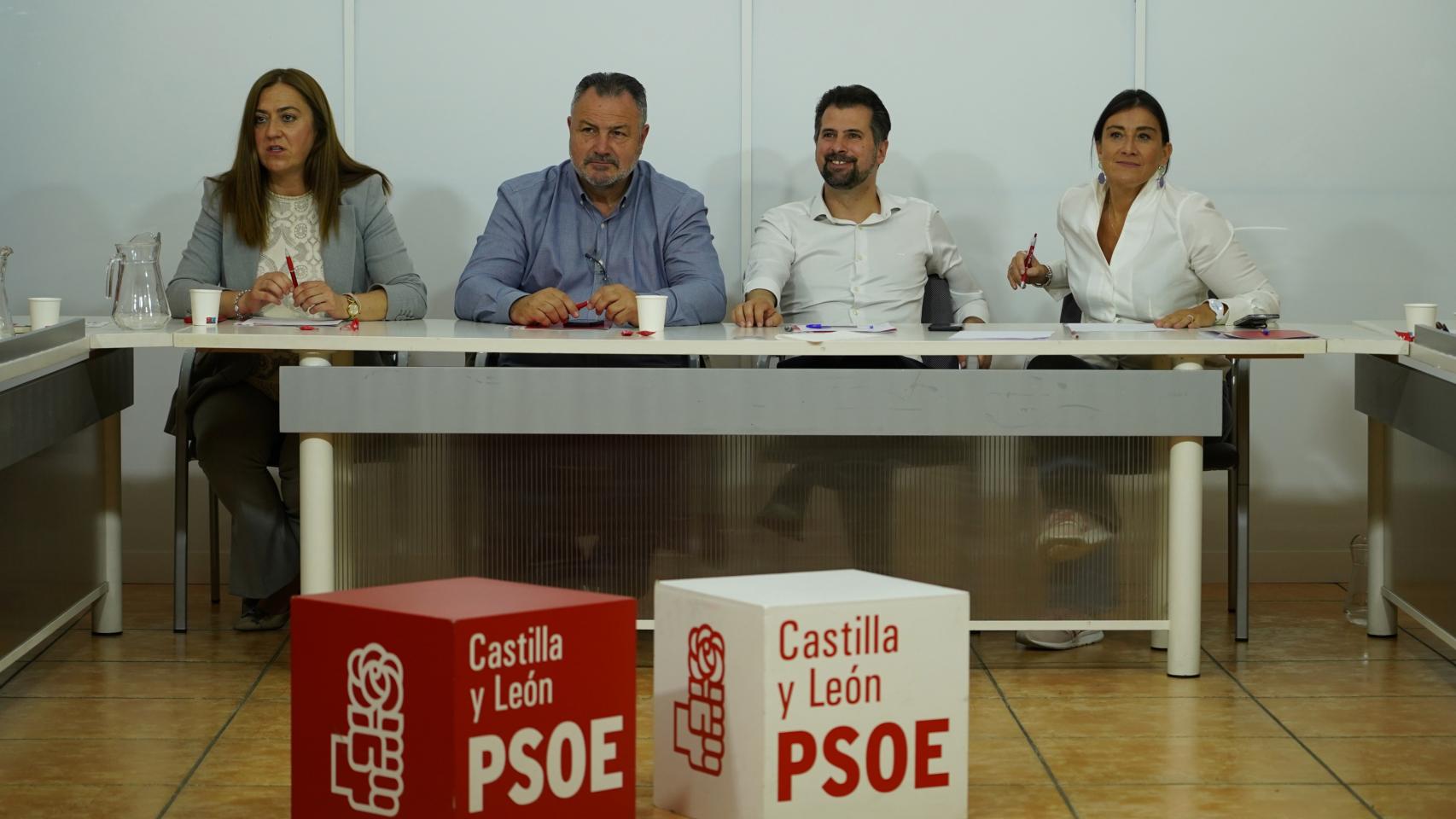 El dirigente socialista, Luis Tudanca, durante la rueda de prensa de este miércoles.