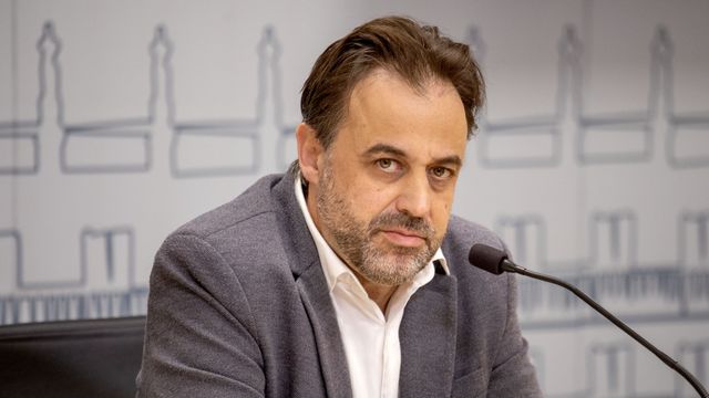 Fernando Castaño, concejal de Ciudadanos, comparece ante los medios