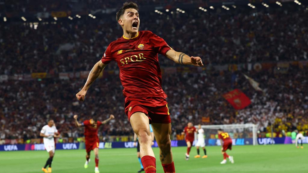Paulo Dybala, celebrando su gol para la Roma en la final de la Europa League