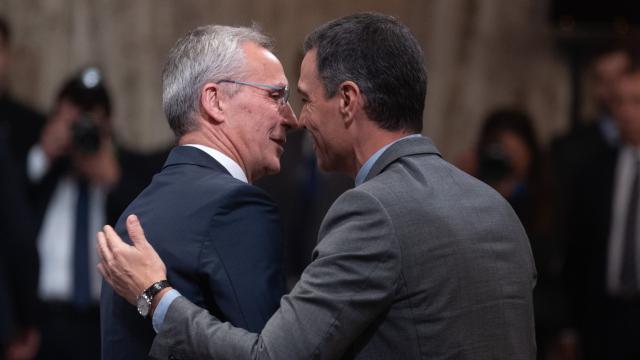 El secretario general de la OTAN, Jens Stoltenberg, con Pedro Sánchez, el pasado mes de noviembre en Madrid.