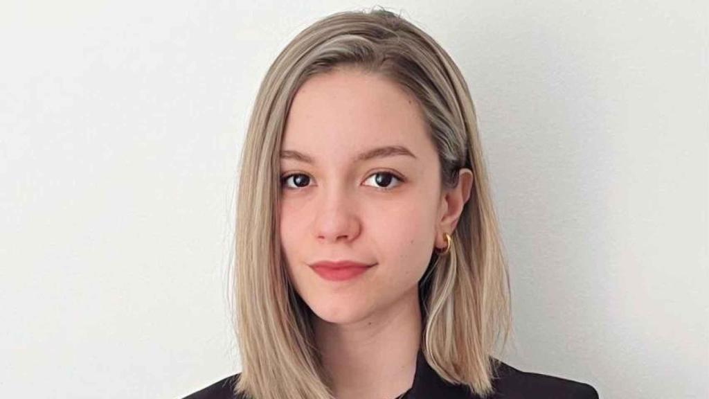 Fotografía personal de Raquel, una joven que estudió Matemáticas y obtuvo pronto varias ofertas laborales.