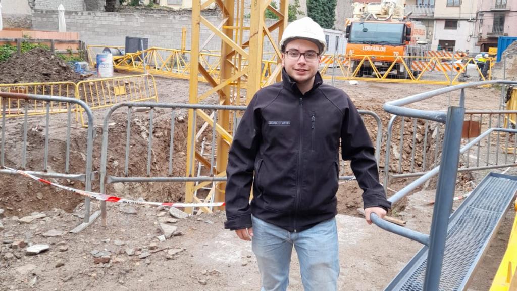 Fotografía personal de Diego Pérez, un joven que estudió Arquitectura Técnica y ahora es, a sus 24 años, jefe de obra.