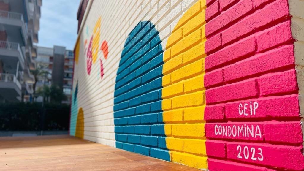 El mural del CEIP La Condomina en una imagen del AMPA en redes sociales.