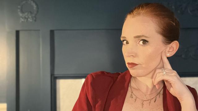 Alaina Urquhart (escritora) no victimiza solo a mujeres, todo el mundo tiene que tener miedo sin distinción