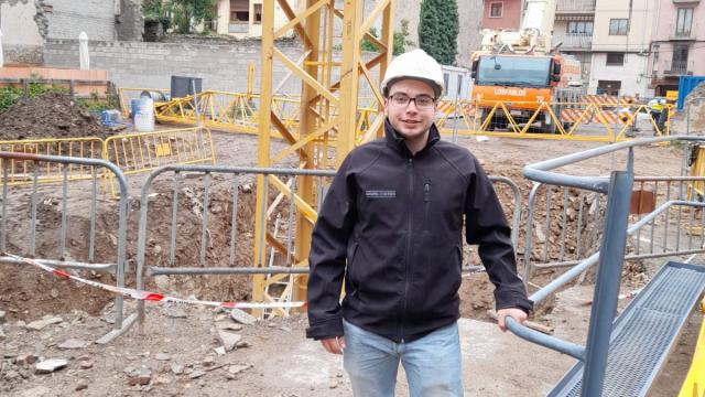 Diego Pérez en una de las obras que coordina.