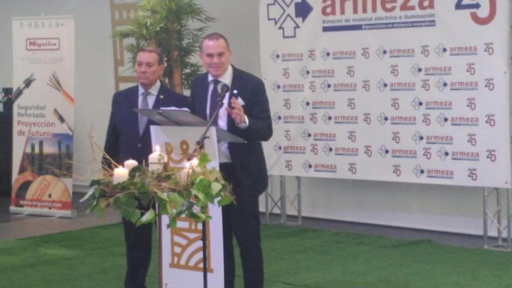 Francisco y su padre José Antonio durante el 25 aniversario de Armeza