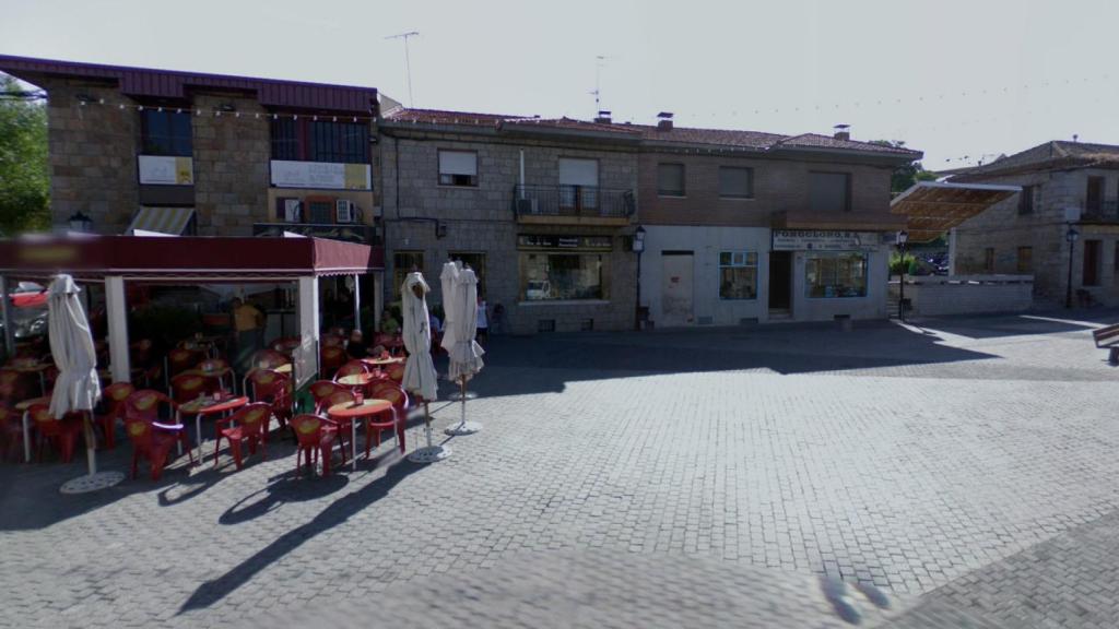 La plaza de la Constitución de Colmenarejo, donde tuvo lugar el suceso.