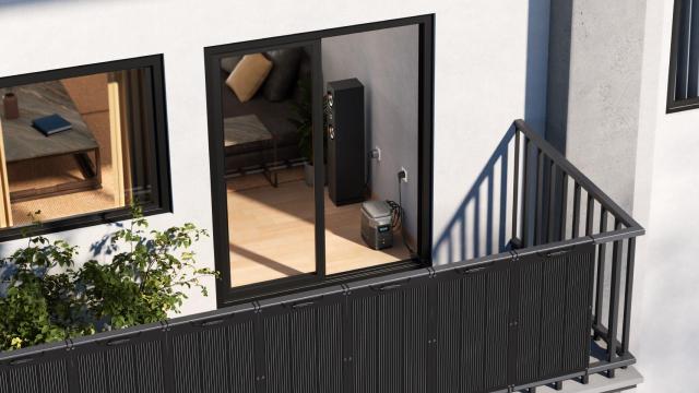 Las placas solares y la estación de energía de PowerStream