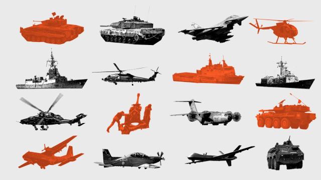 La fragata F-100 Cristobal Colón de la Armada, los Eurofighter Typhoon o los tanques Leopard son algunas de las 'joyas de la corona' del Ejército Español