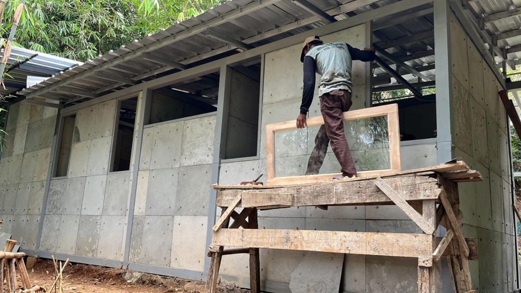 Instalación de elemento de vivienda.