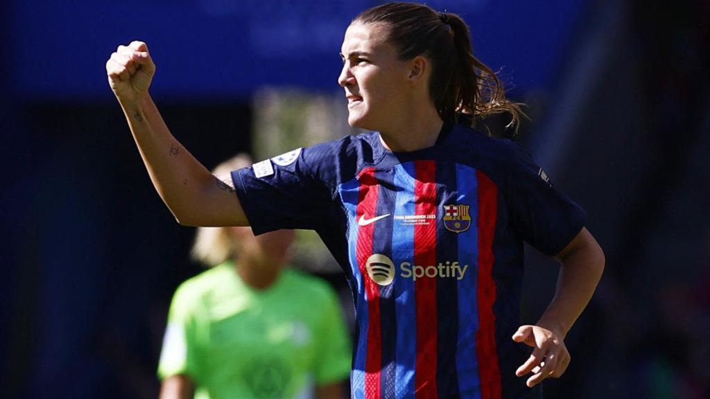 Patri Guijarro, con el puño cerrado.