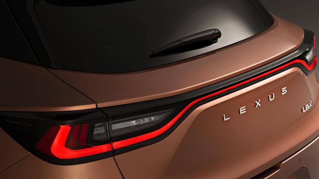 Lexus LBX