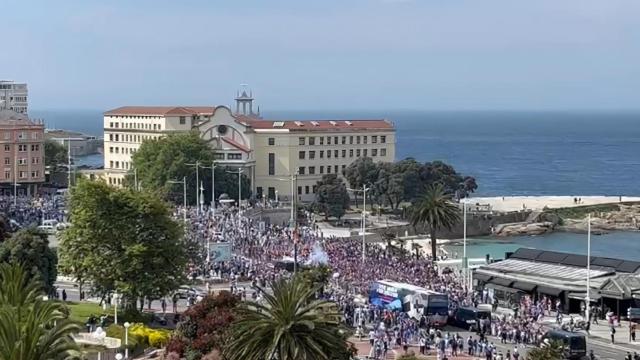 Imagen de archivo del recibimiento del bus del Deportivo en Riazor.
