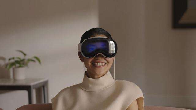 Apple Vision Pro.