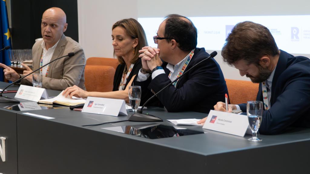 Ponentes durante la 10ª Jornada de Moda Sostenible.
