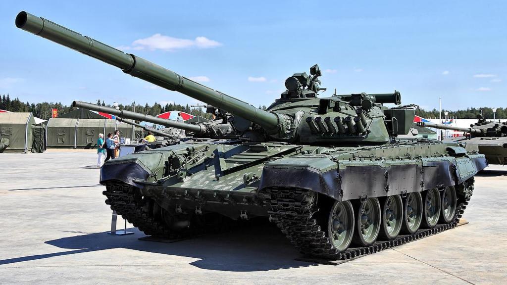 Tanque T-72 en una exposición