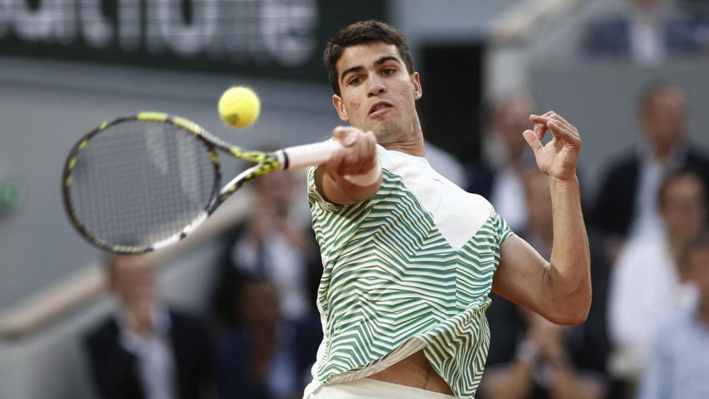Alcaraz, durante el partido ante Tsitsipas.