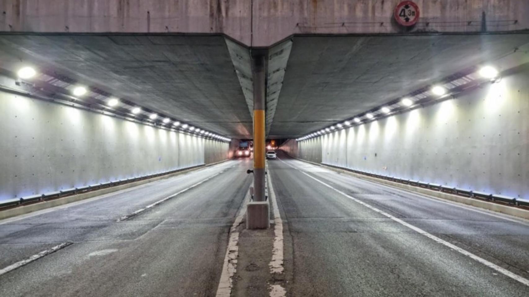 Túnel con hormigón fotocatalizador