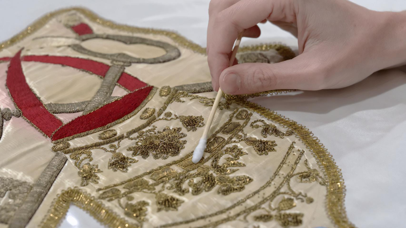 La Real Fábrica de Tapices trae a Vigo este miércoles un curso sobre restauración textil