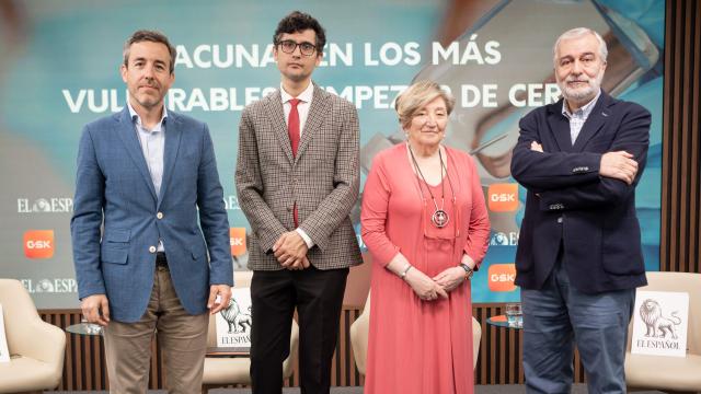De izquierda a derecha: Pedro Carrascal, Marcos Domínguez, Ana Lluch y Ángel Gil de Miguel.