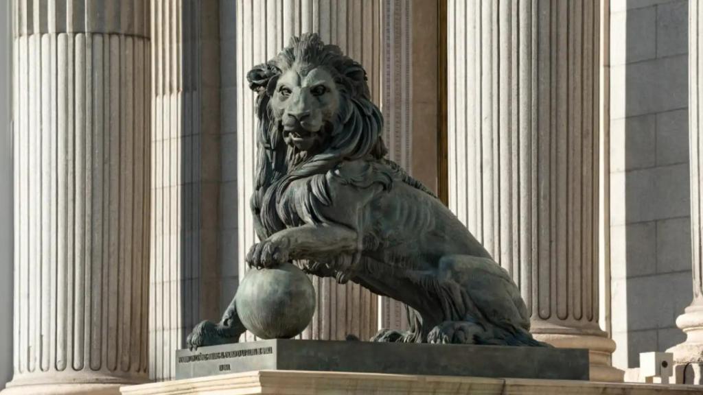 León del Congreso de los Diputados.