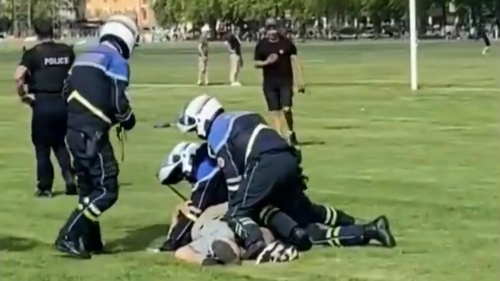 Arresto del atacante en Annecy.