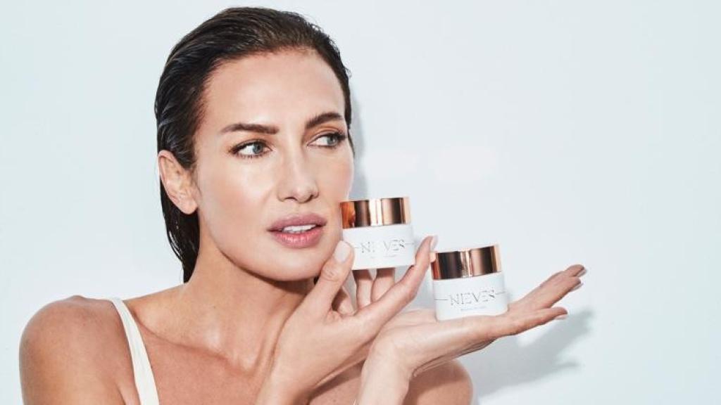 Nieves Álvarez presenta su gama de skincare: NIEVES tras cuatro años de trabajo e investigación.