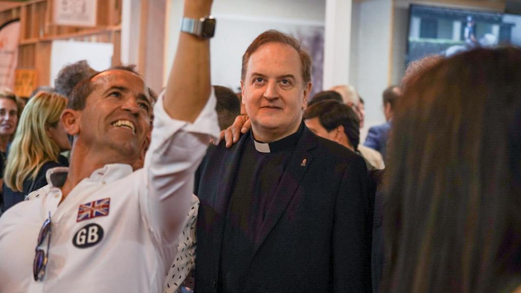El Padre Apeles en la Sicab de Sevilla en 2022.