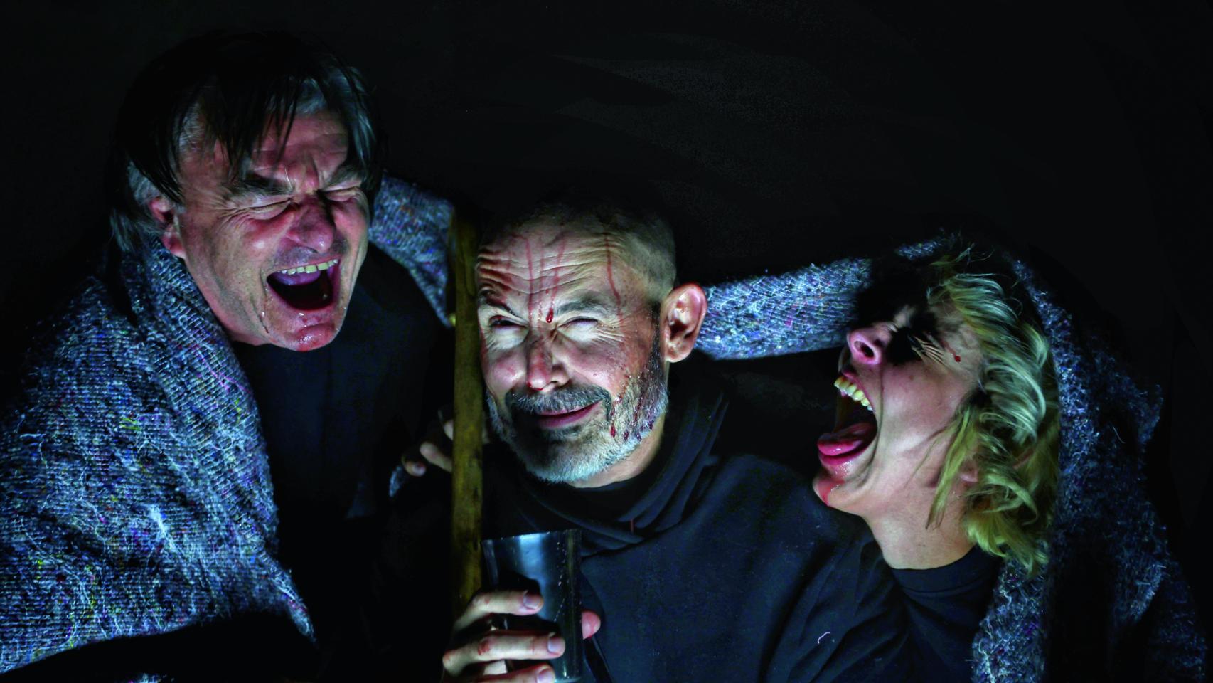 Antoni Comas, Enrique Sánchez-Ramos y Silvia Zorita en 'Lazarillo'. Foto: Rubén García
