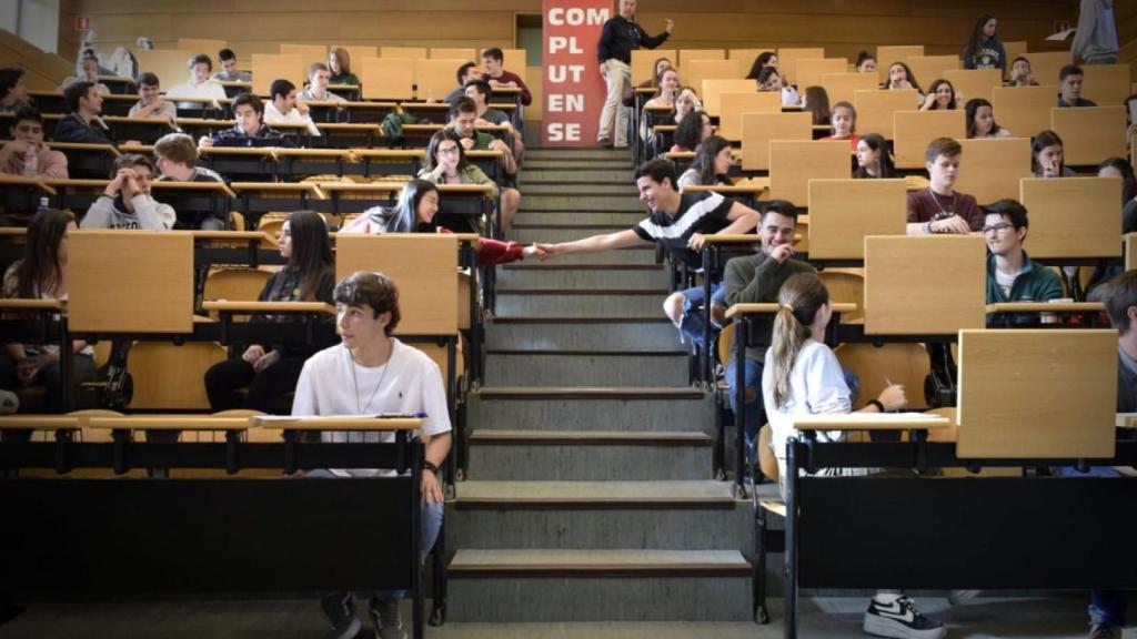 Estudiantes preparados para los exámenes de Selectividad.