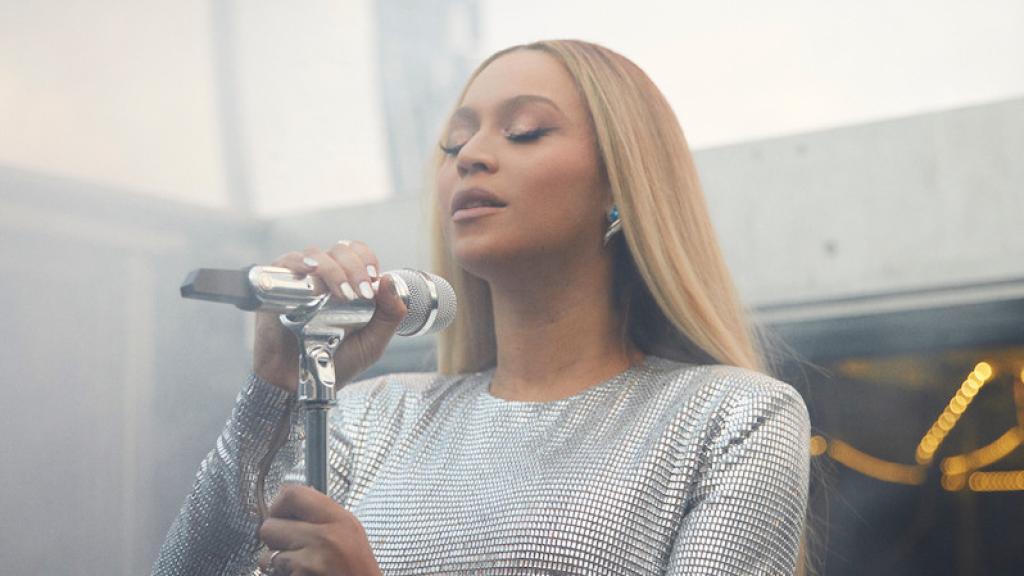 Beyoncé, en un momento del concierto en Barcelona.