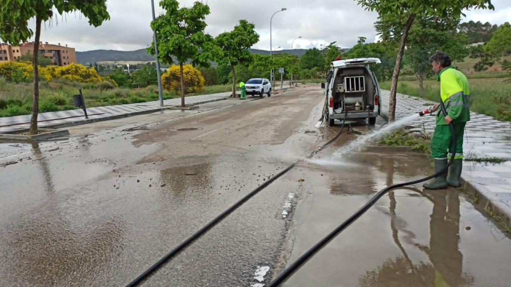 Los bomberos del Parque Municipal tuvieron un total de 10 salidas por las fuertes lluvias del jueves por la noche. Foto: Ayuntamiento