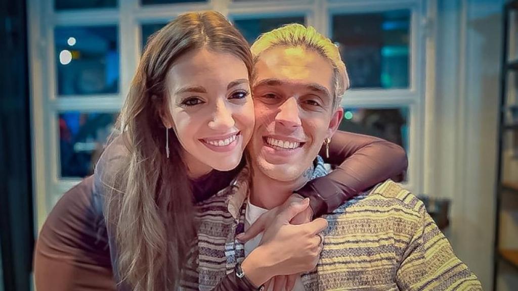Víctor Elías con Ana Guerra.