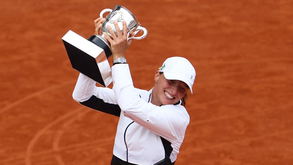 Swiatek levanta su tercer Roland Garros.