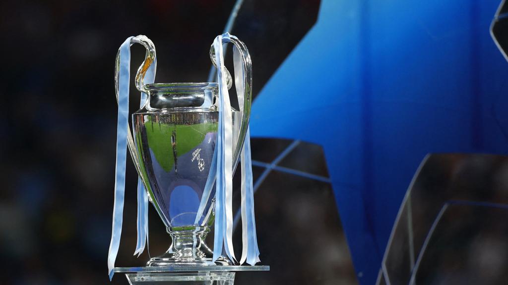 El trofeo de la UEFA Champions League