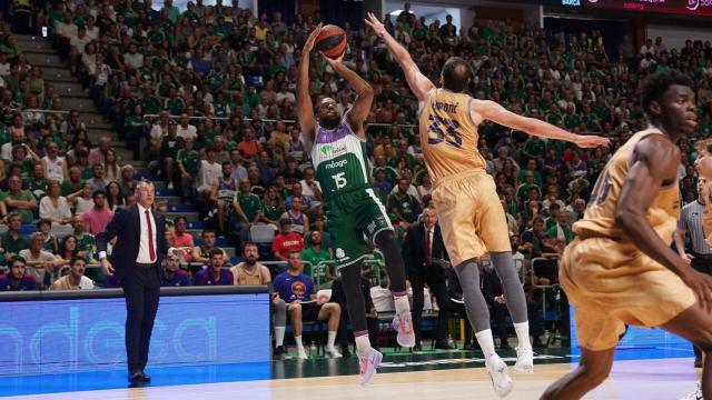 Will Thomas durante el Unicaja vs. Barcelona de las semifinales del playoff de la ACB.