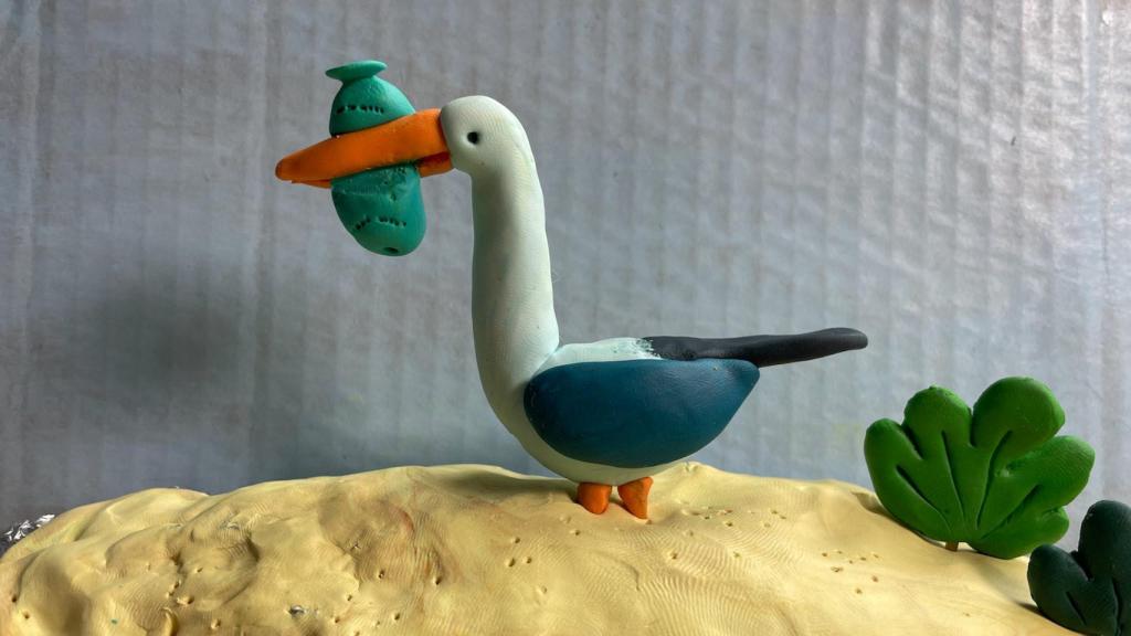 El 'doodle' fue creado con figuras de arcilla
