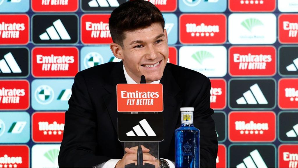 Fran García, durante la rueda de prensa de su presentación con el Real Madrid