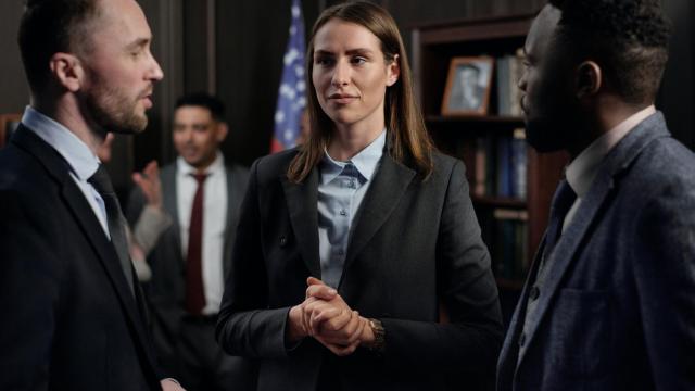 Imagen de archivo de tres políticos.