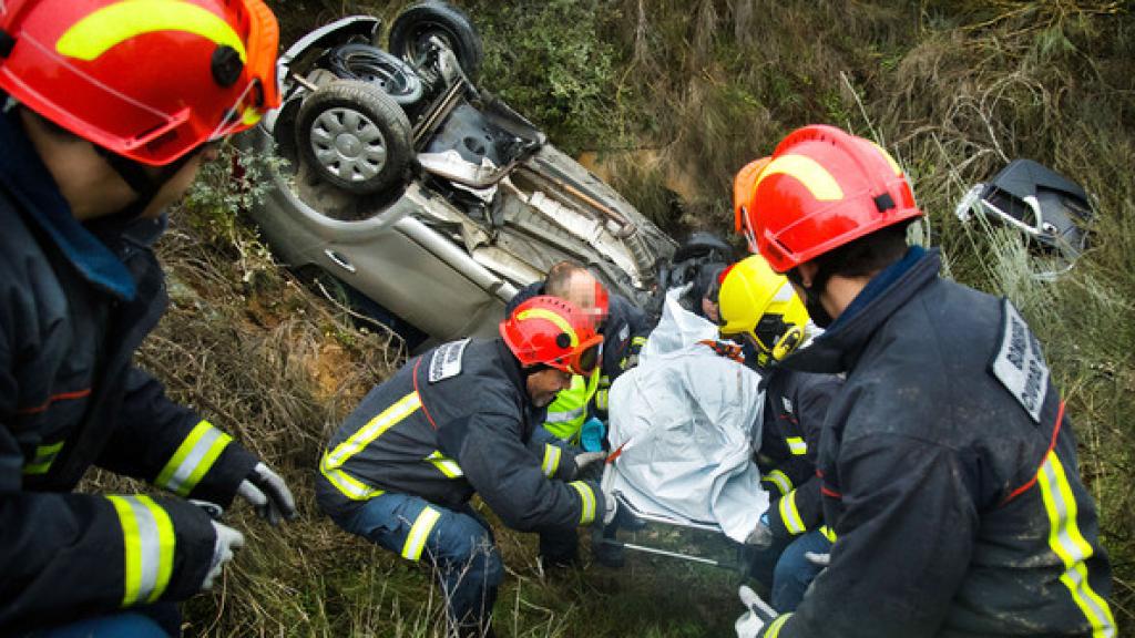 Los bomberos voluntarios de Ciudad Rodrigo realizan un rescate