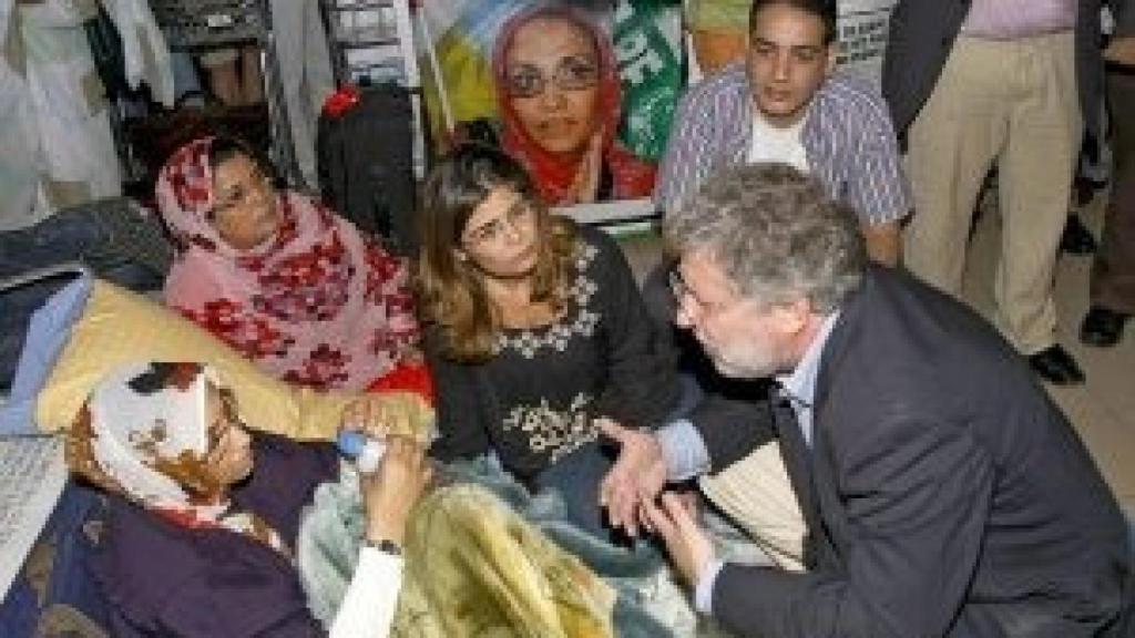 Santos durante la crisis de 2009 con Haidar.