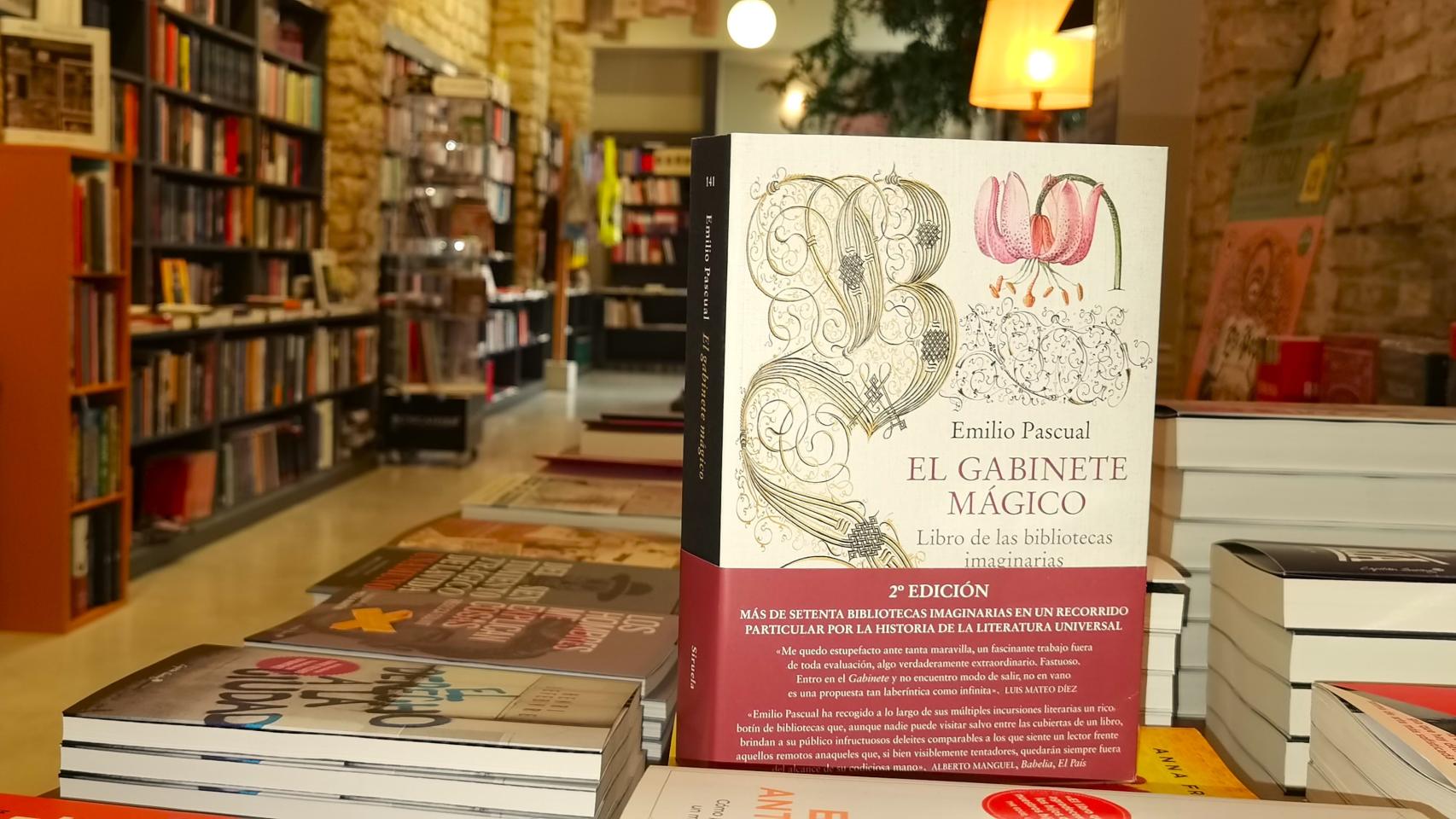 El ensayo de Emilio Pascual, 'El gabinete mágico'.