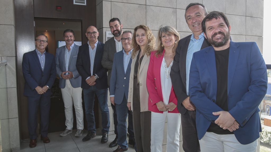 Participantes en 'Metaverso y Turismo', el foro que se desarrolló ayer en el AC Marriott de Alicante.