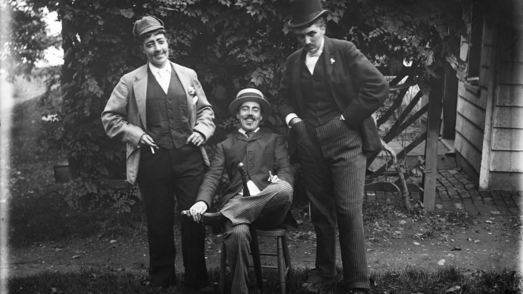 Alice Austen: Julia Martin, Julia Bredt and Alice Austen el 15 de octubre de 1891. © E. Alice Austen