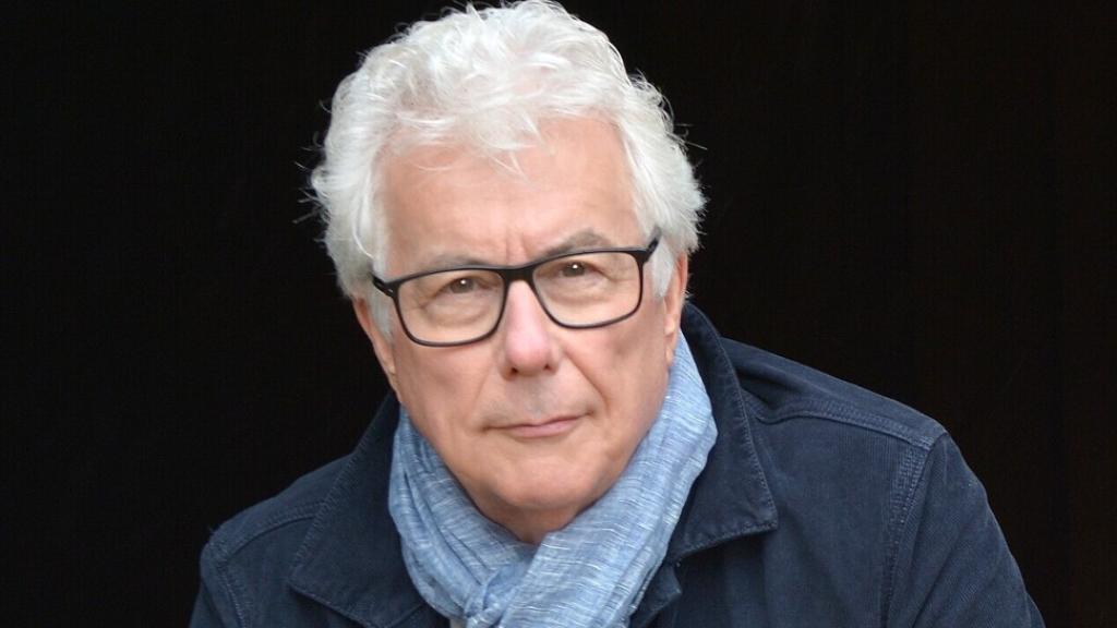 Retrato del escritor Ken Follett y la portada de su nueva novela.