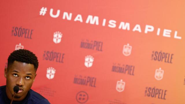 Ansu Fati, en la presentación del partido contra el racismo entre España y Brasil